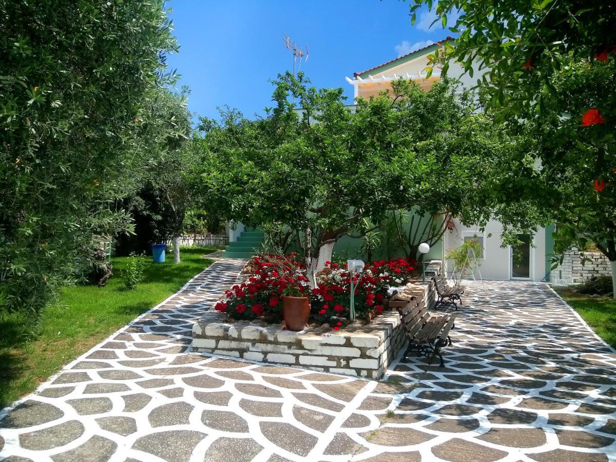 Villa Emilia ปาคิส ภายนอก รูปภาพ