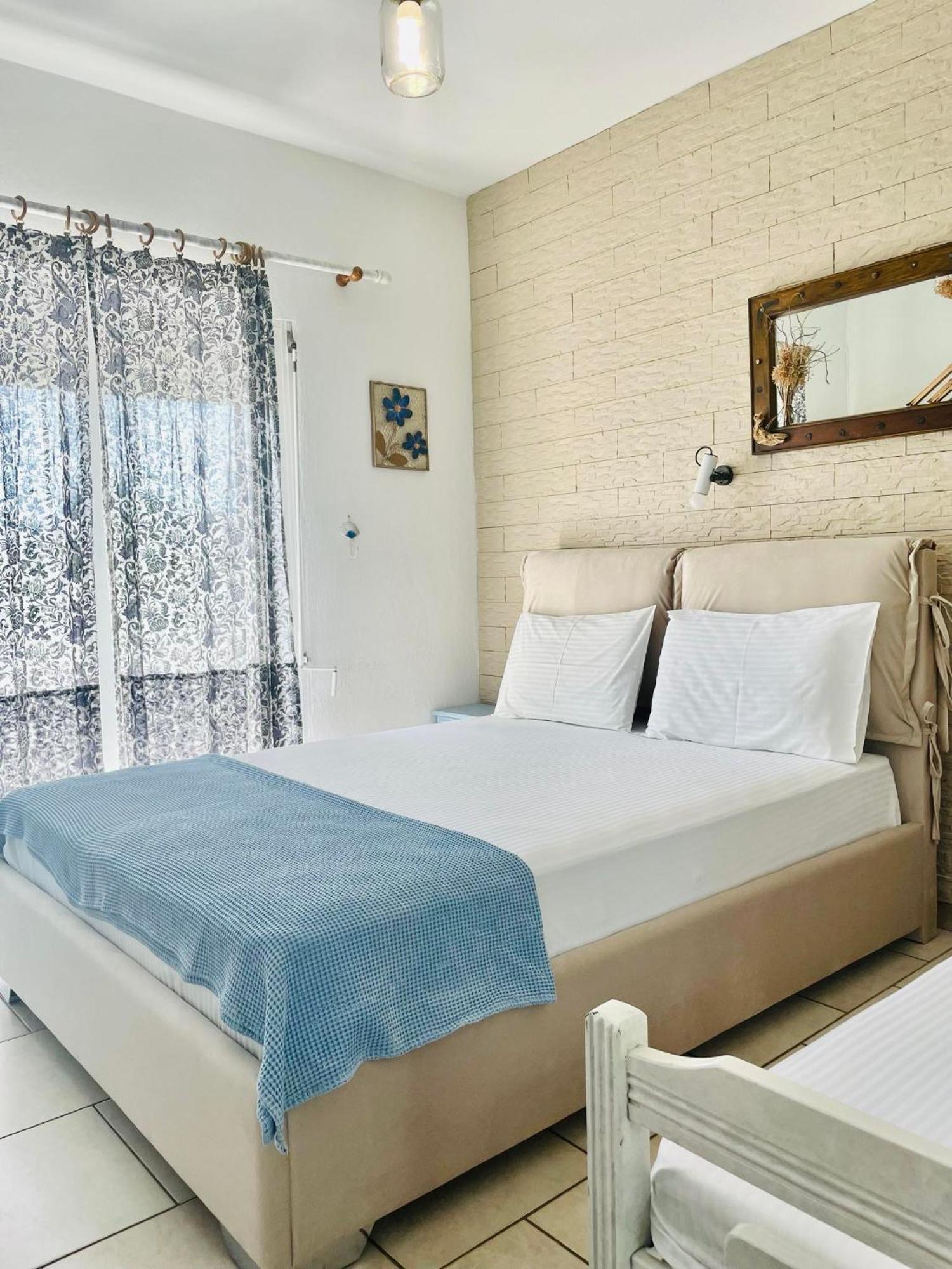 Villa Emilia ปาคิส ภายนอก รูปภาพ